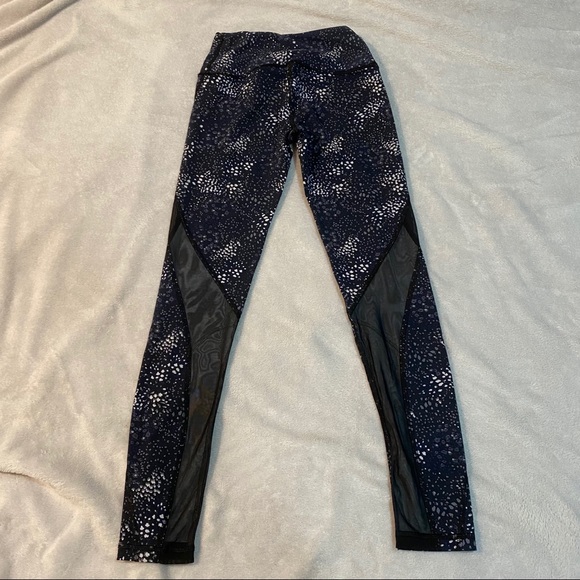 Victoria Secret leggings - Picture 2 of 2